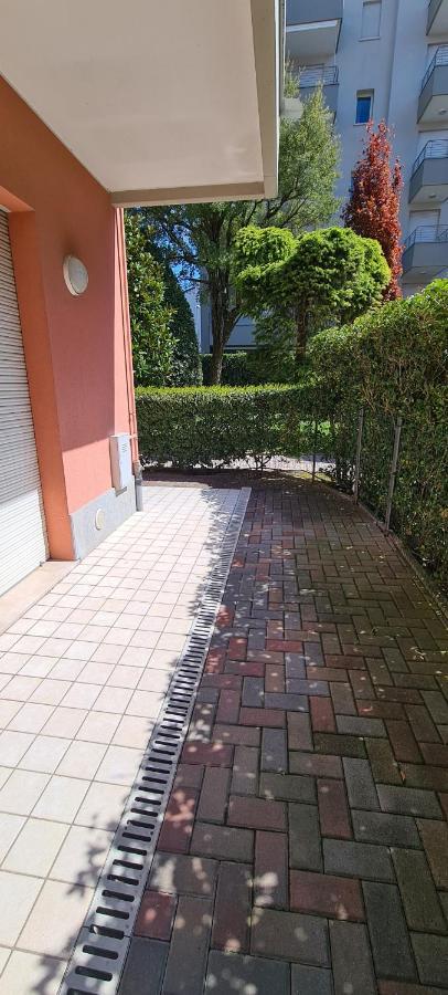 Residence Ipanema - Walterigato Apartments Solo Per Famiglie Lido di Jesolo Bagian luar foto